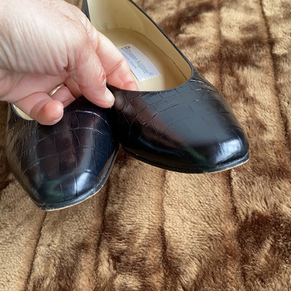 ETIENNE AIGNER 8-1/2M Black “Croc” Pumps Spain - Picture 6 of 9